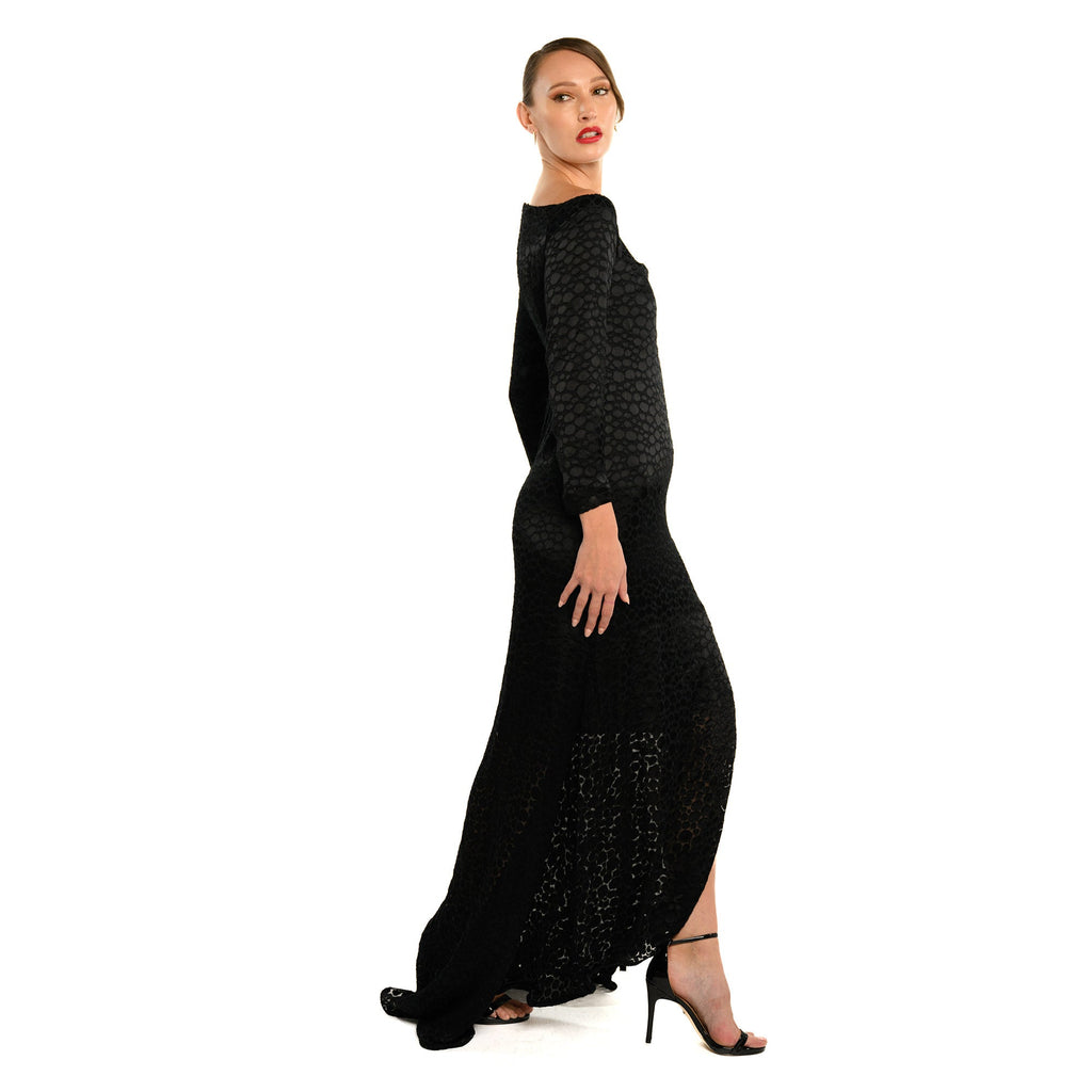 The Asymmetric Shoulder Side Slit Classic